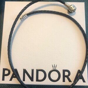 Pandora Choker